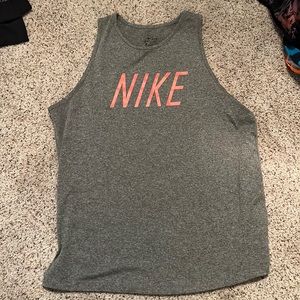 NWOT Nike Dri-Fit - Size M